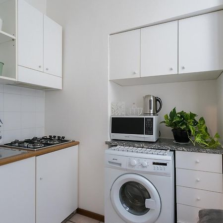 Love & Smile Apartment By Rent All Como Exterior photo